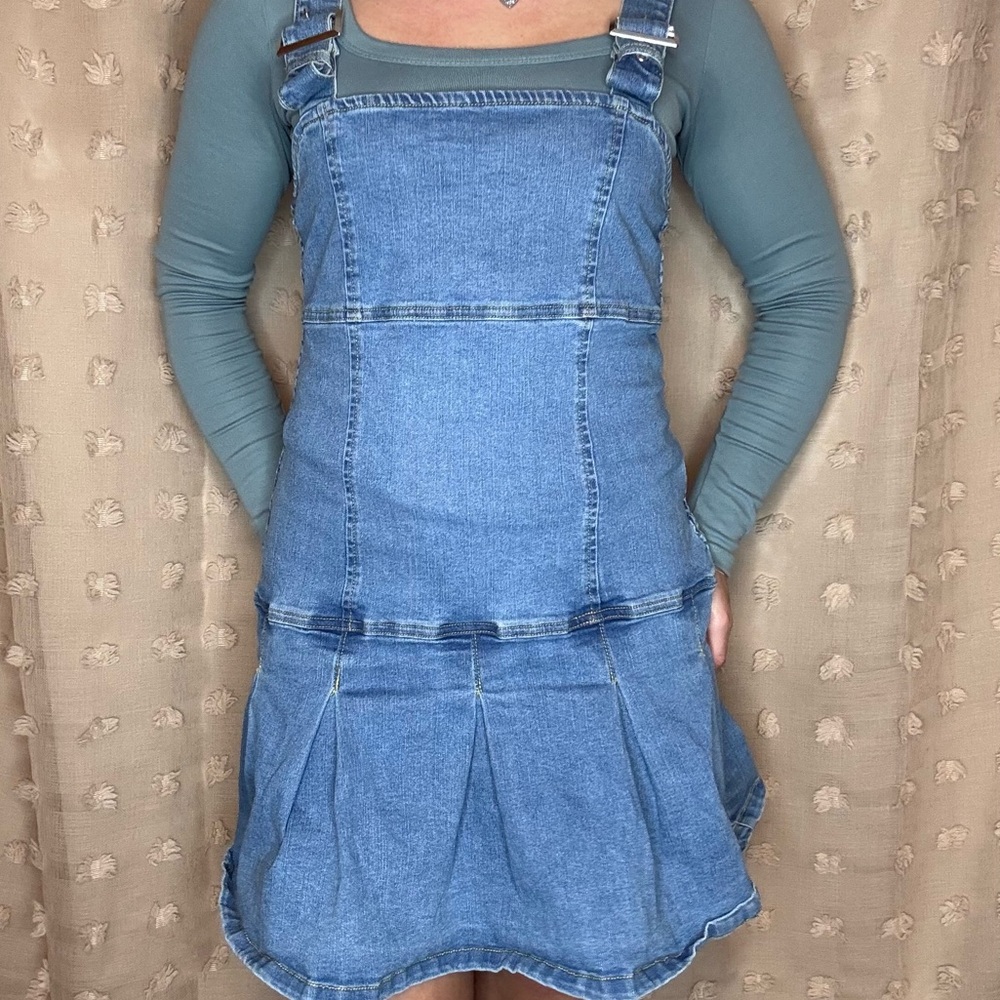 Denim Pinafore Dress in Light Blue size large